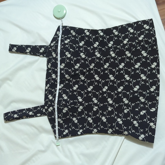 Love Bonito Felice Padded Embroidered Bustier Top - Picture 3 of 14